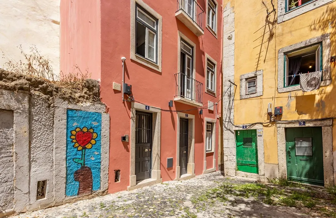 Gralhas Suites-1